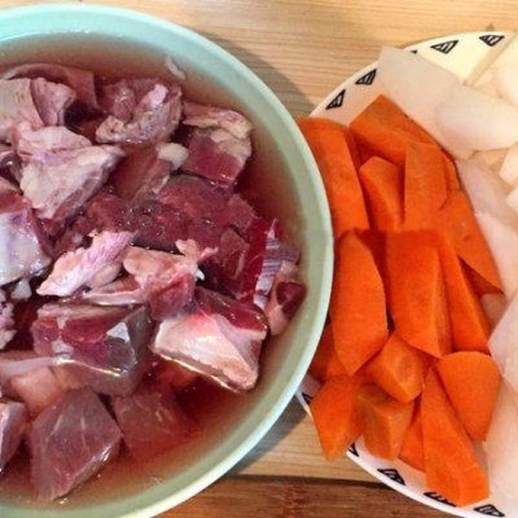 白萝卜燉牛肉