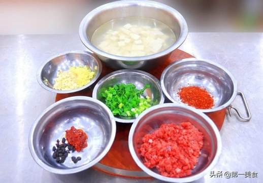  Sichuan Delicacies